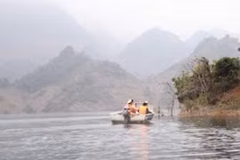 Đắm thuyền tại hồ Thủy điện Thái An, 1 người chết, 1 mất tích