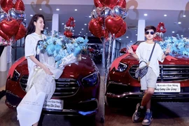 Chi tiết xe sang 2 tỷ đồng của diễn viên Lương Thu Trang 