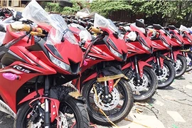 "Đập thùng" Yamaha R15 mới giá 115 triệu tại Việt Nam