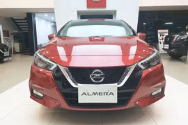 Nissan Almera bản cao cấp nhất giảm chỉ còn 475 triệu đồng
