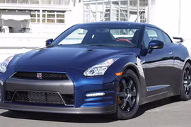 Nissan sẽ sản xuất phiên bản chạy điện của GT-R?