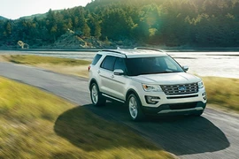 Hàng triệu xe SUV Ford Explorer "dính án" triệu hồi 
