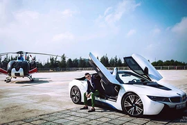 “Soái ca” Đà Nẵng sở hữu xế sang và siêu xe BMW i8