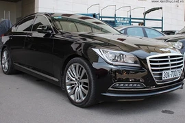 Hyundai Genesis giá 2,5 tỷ đầu tiên ra biển trắng tại VN