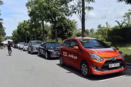 Hội chợ mua bán ôtô thu hút người tiêu dùng miền Bắc