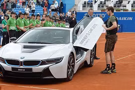 Andy Murray “ẵm” BMW i8 ngay khi vô địch BMW Open 2015