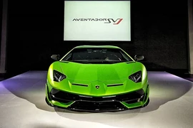Siêu xe Lamborghini Aventador SVJ giá 35 tỷ tại Thái Lan?