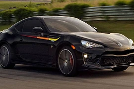 "Soi" Toyota 86 TRD Special Edition mới giá 752 triệu đồng