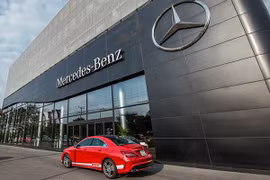Sau 25 năm tại Việt Nam, hơn 40.000 xe Mercedes-Benz lăn bánh