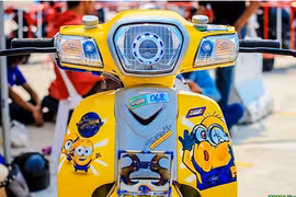 "Xế nổ" Honda Super Cub 110 độ khủng phong cách Minions