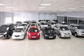 Ôtô nhập "đua" giảm giá cả trăm triệu tại Việt Nam