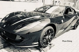 Đại gia Hải Phòng tậu siêu xe Ferrari 812 Superfast hơn 40 tỷ 
