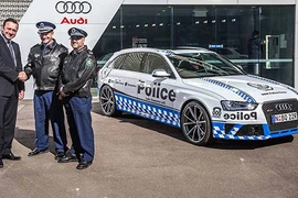 Ngắm “cỗ máy tốc độ” Audi RS4 Police cực chất 