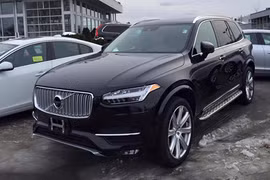SUV hạng sang Volvo XC90 giá hơn 3 tỷ về Hà Nội