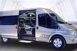 "Xế hộp" Minivan Ford Transit siêu sang giá 1,24 tỷ tại VN