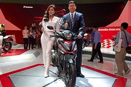Đa dạng sắc màu Honda tại triển lãm xe máy Việt Nam 2016