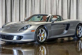 Siêu xe Porsche Carrera GT dùng 12 năm "thét giá" 35 tỷ 