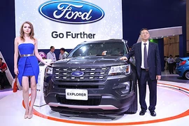 Ford Việt Nam ra mắt Explorer 2017 "chốt giá" 2,18 tỷ đồng