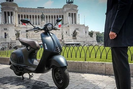 Scooter “đắt đỏ” nhất của Vespa thêm phiên bản đặc biệt 