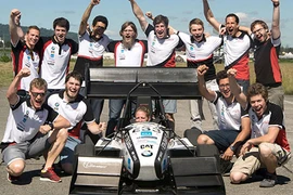 Sinh viên chế tạo siêu xe điện Grimsel nhanh nhất TG