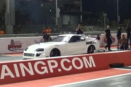 Toyota Supra chỉ mất 6 giây để hoàn thành đường đua 400m