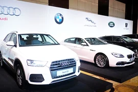 Triển lãm ôtô quốc tế Việt Nam 2015 chưa diễn ra đã "nóng"