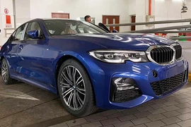 Cận cảnh BMW 3-Series 2019 hơn 2 tỷ đồng tại Việt Nam 