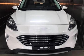 Cận cảnh Ford Escape 2020 gần 1 tỷ tại Việt Nam