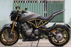 Honda Hornet 600 mạ vàng 24k “hàng thửa” tại Việt Nam