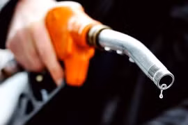 Những lầm tưởng về sử dụng nhiên liệu khi lái xe