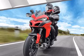 Đến Đại hội môtô Đà Nẵng và cầm lái các dòng xe Ducati