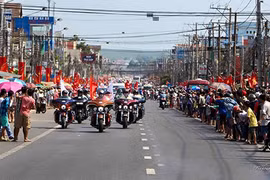 Môtô “khủng” diễu hành quanh TP HCM kỷ niệm chiến thắng 30/4