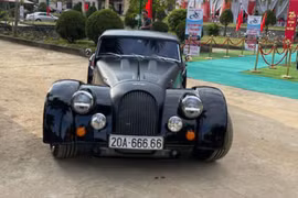 Morgan Plus Six hơn 8 tỷ của đại gia Thái Nguyên đeo biển "ngũ quý 6"