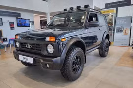 Loạt ôtô Lada của Nga cập cảng Việt Nam, dự kiến từ 360 triệu