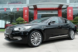 Kia "chốt giá" 2,7 tỷ cho sedan hạng sang Quoris tại VN