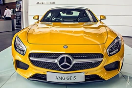 Mercesdes-AMG GT S hơn 9 tỷ tại Việt Nam có chủ
