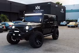 Floyd Mayweather chi hơn 2 tỷ độ Jeep Wrangler 2015