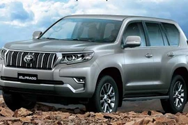 Toyota Land Cruiser Prado 2017 “chốt giá” 2,2 tỷ tại VN
