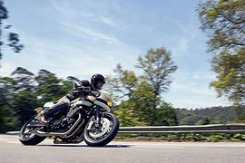 Yamaha XJR1300 “đẹp, độc, lạ” với phong cách Cafe Racer