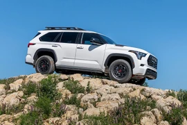 Chi tiết Toyota Sequoia 2024 - SUV full-size hơn 7 tỷ tại Việt Nam