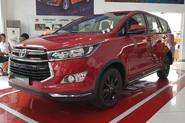 Cận cảnh Toyota Innova Venture giá 855 triệu tại VN