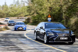 Hành trình Lexus Signature 2021 - “Tinh hoa bừng hứng khởi” 