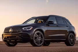 Hơn 15.000 xe Mercedes-Benz GLC "dính án" triệu hồi lệch đèn pha