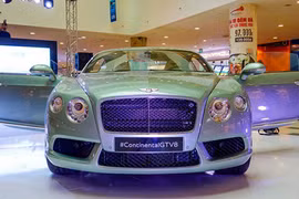 Siêu xe Bentley 11,2 tỷ rời Hà Nội vào Sài Gòn "tìm khách"