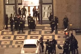 Landmark 81: Thanh niên nghi ngáo đá chém người bị thương