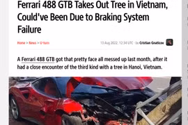 Báo Tây đưa tin vụ tai nạn Ferrari 488 GTB "nát đầu" ở Hà Nội