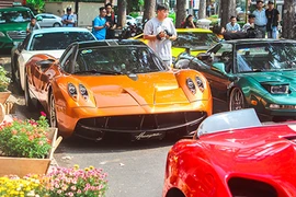 Cường Đô la, Minh Nhựa cùng dàn siêu xe 200 tỷ đón Tết