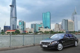 Mercedes S500 L hộp số 9 cấp chốt giá hơn 5 tỷ tại VN