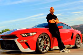 Cận cảnh Ford Mustang GTT “hàng nhái” giá 2,7 tỷ 