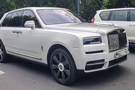 Rolls-Royce Cullinan hơn 41 tỷ ra biển trắng ở Sài Gòn
